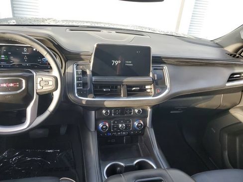 Used 2023 GMC Yukon XL SLT RWD image 13