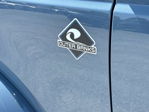 Used 2025 Ford Bronco Outer Banks AWD/4WD image 9