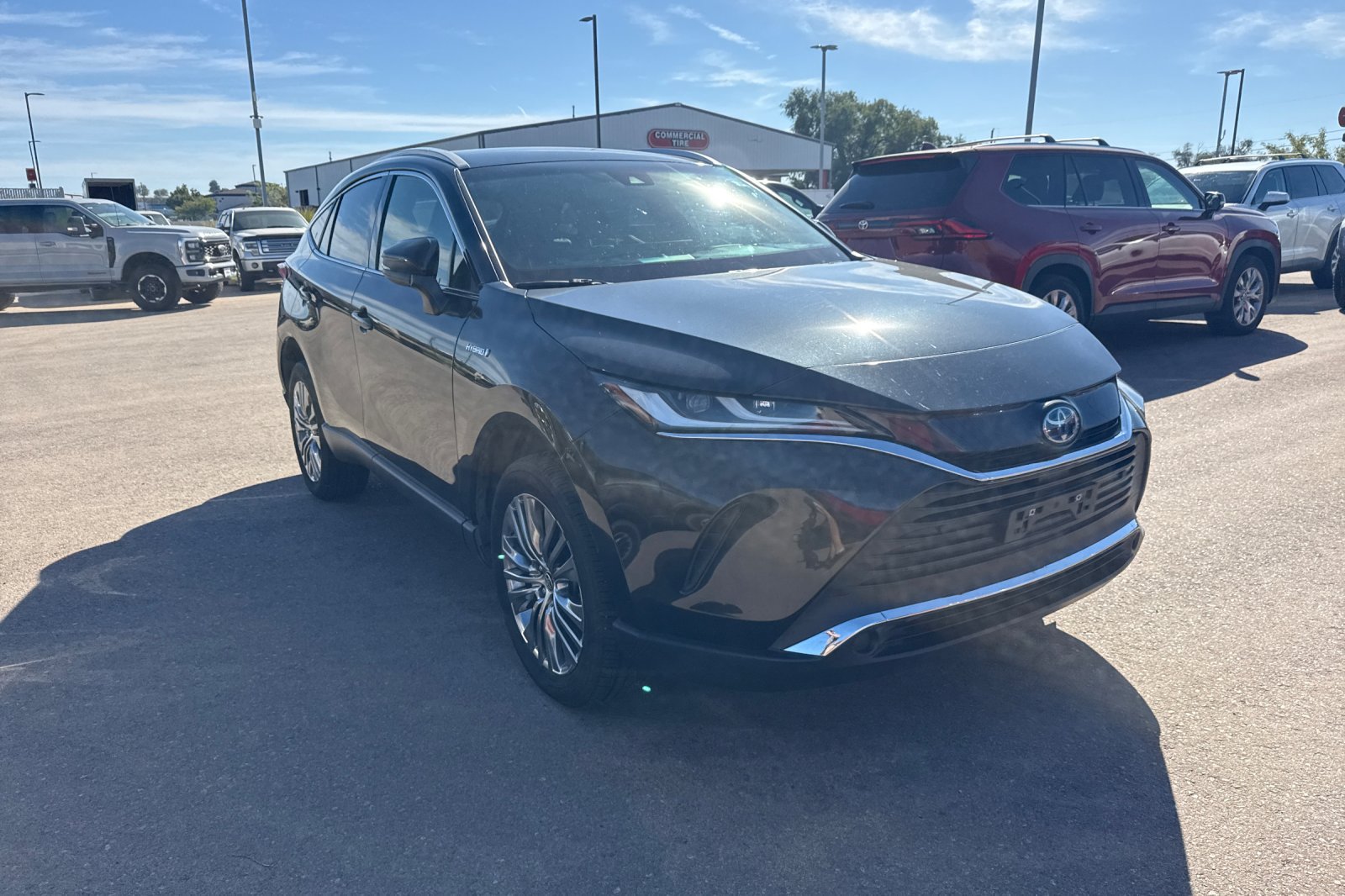 Used 2021 Toyota Venza XLE w/ Softex Package AWD/4WD image 2