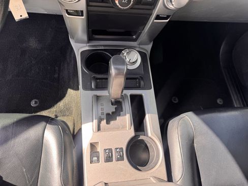 Used 2013 Toyota 4Runner SR5 w/ Premium Pkg w/3rd Row Seat image 21