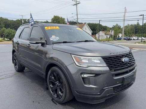 Used 2019 Ford Explorer Sport w/ Equipment Group 401A AWD/4WD image 3