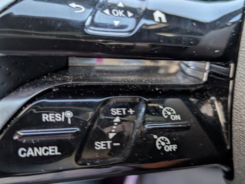 Used 2022 Mercedes-Benz E 450 Coupe image 10