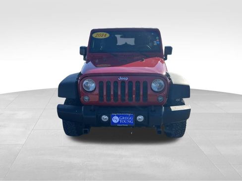 Used 2014 Jeep Wrangler Unlimited Sport image 9
