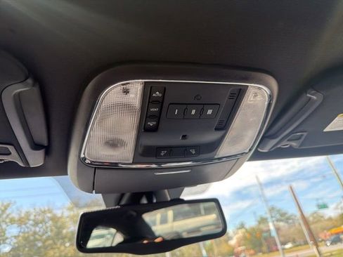 Used 2011 Dodge Charger R/T image 16