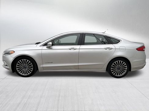 Used 2017 Ford Fusion Titanium FWD image 4