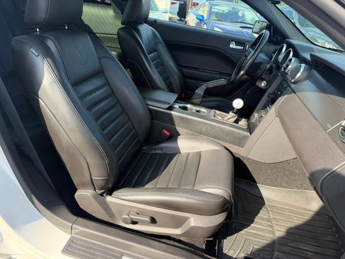 Used 2007 Ford Mustang Shelby GT500 RWD image 19