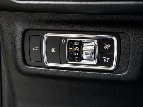 Used 2020 Lincoln Corsair Reserve w/ Appearance Package AWD/4WD image 40