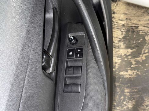 Used 2022 Toyota Corolla LE FWD image 22