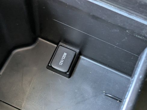 Used 2017 Toyota Highlander Limited Platinum image 33