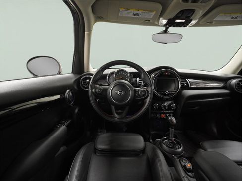 Used 2019 MINI Cooper S image 18