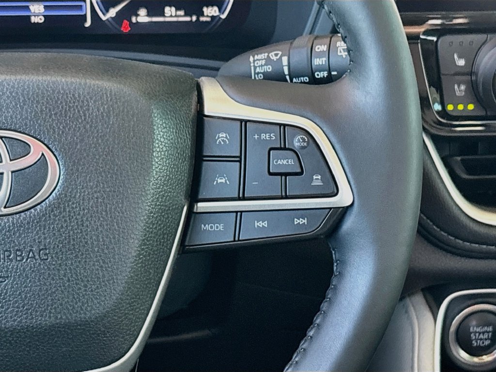 Used 2025 Toyota Grand Highlander FWD image 12