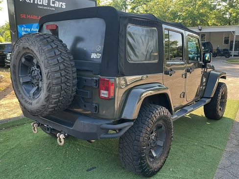 Used 2015 Jeep Wrangler Unlimited Sahara AWD/4WD image 7