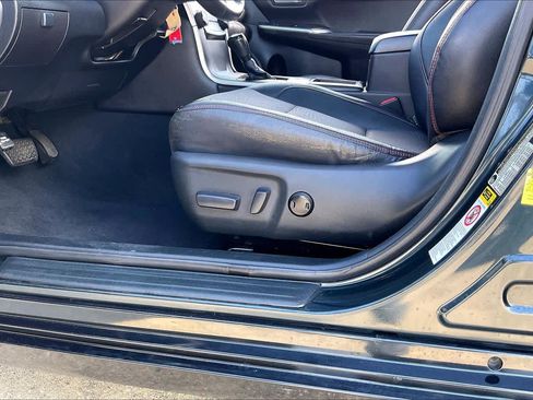 Used 2017 Toyota Camry LE FWD image 36