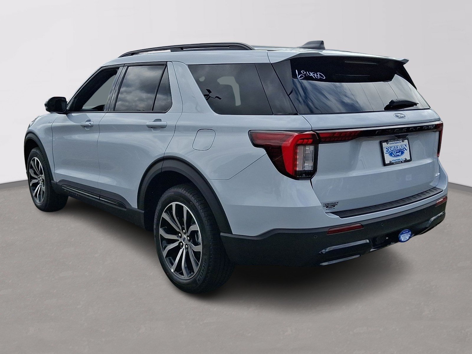 New 2026 Ford Explorer ST-Line AWD/4WD image 3