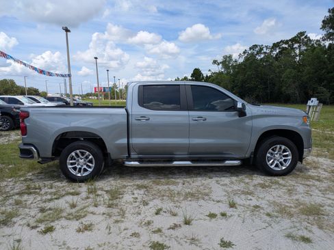Used 2025 Chevrolet Silverado 1500 LT RWD image 3