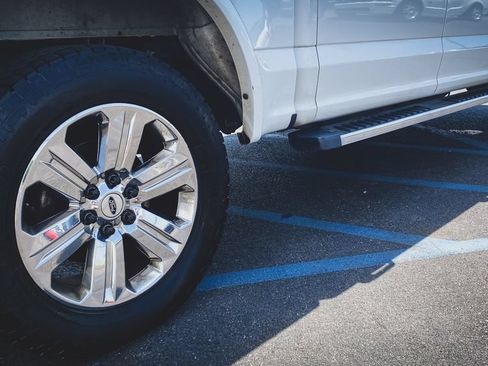 Used 2018 Ford F150 Lariat AWD/4WD image 12