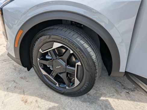 Certified 2026 Kia Sportage S AWD/4WD image 37