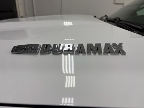 Used 2018 Chevrolet Silverado 3500 LT image 9