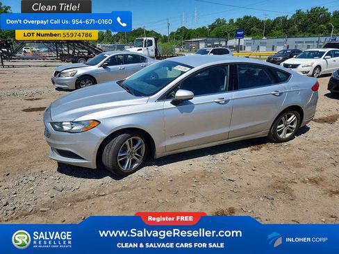 Used 2018 Ford Fusion SE FWD image 1