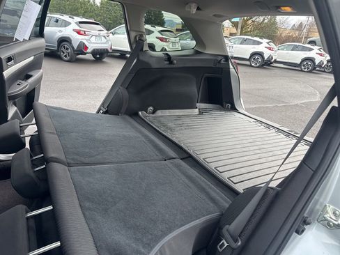 Used 2012 Subaru Outback 2.5i Premium w/ All-Weather Pkg image 16