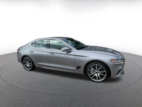 Used 2025 Genesis G70 2.5T image 2