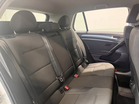 Used 2019 Volkswagen e-Golf SE w/ Driver Assistance Package image 13