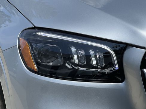 Certified 2024 Mercedes-Benz GLS 450 4MATIC image 11