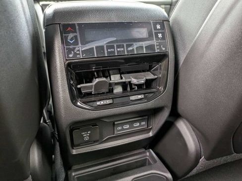 New 2026 Jeep Grand Cherokee L Limited AWD/4WD image 16