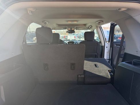 Used 2017 GMC Terrain SLE w/ Convenience Package AWD/4WD image 16