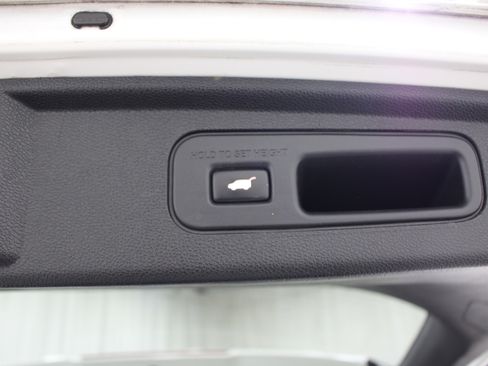 Used 2018 Honda Odyssey Elite image 25