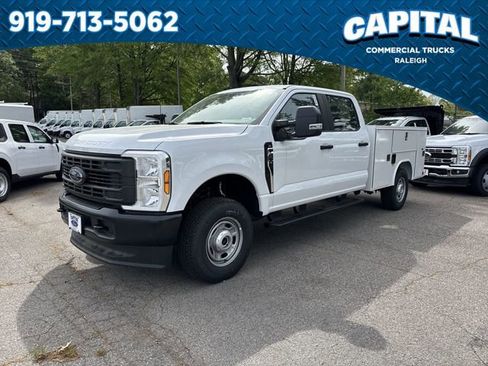 New 2026 Ford F250 XL image 1