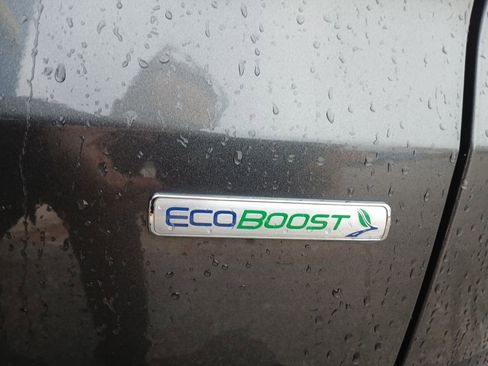 Used 2020 Ford Escape SE image 11