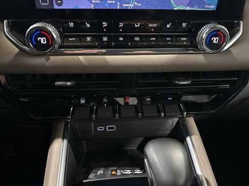 Certified 2023 GMC Canyon Denali image 22