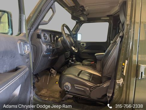 Used 2023 Jeep Wrangler Unlimited Sahara w/ Cold Weather Group AWD/4WD image 12