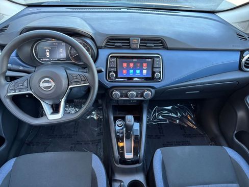 Used 2025 Nissan Versa SV image 31