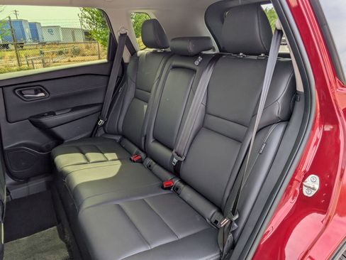 Certified 2025 Nissan Rogue SL AWD/4WD image 27