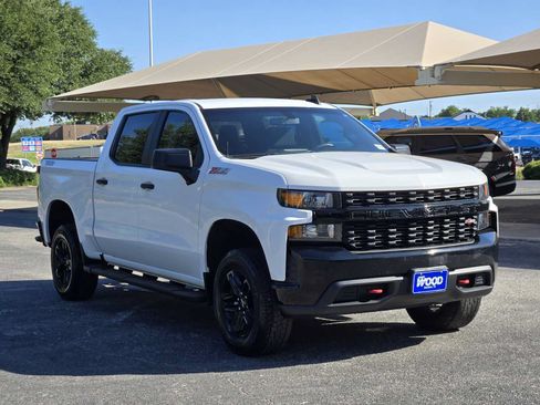 Used 2021 Chevrolet Silverado 1500 Custom Trail Boss AWD/4WD image 2