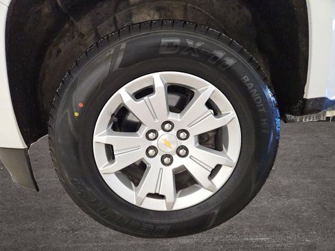 Used 2021 Chevrolet Colorado LT w/ Fleet Safety Package image 32