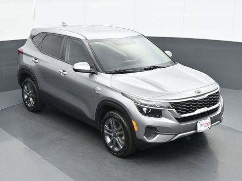Used 2021 Kia Seltos LX AWD/4WD image 24