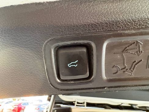 Used 2019 Ford Expedition Max Limited image 44