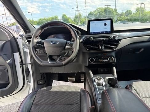 Used 2024 Ford Escape ST-Line Select AWD/4WD image 16