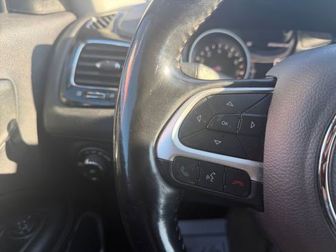 Used 2020 Jeep Compass Limited image 25