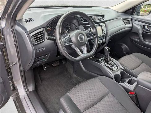 Used 2019 Nissan Rogue SV AWD/4WD image 10