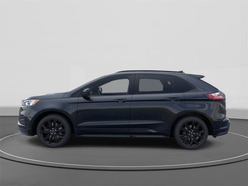New 2024 Ford Edge SE w/ Black Appearance Package image 3