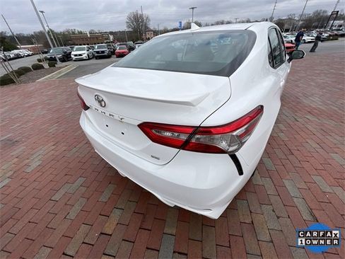 Used 2019 Toyota Camry SE image 32