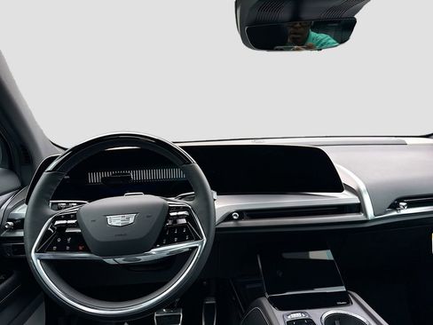 New 2026 Cadillac Vistiq Luxury image 25