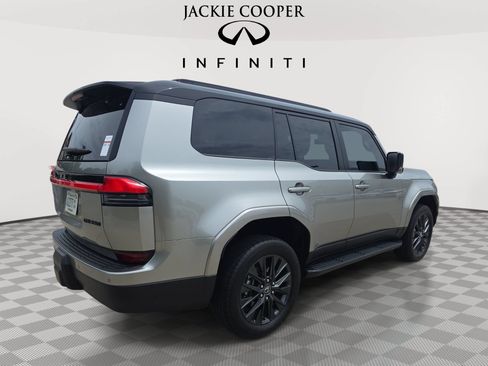 Used 2025 Lexus GX 550 w/ Cold Area Package AWD/4WD image 5