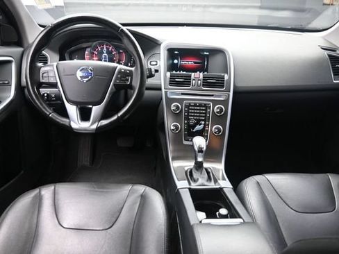 Used 2016 Volvo XC60 T5 Premier w/ Climate Package FWD image 9