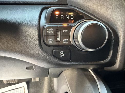 Used 2023 RAM 1500 Big Horn AWD/4WD image 16