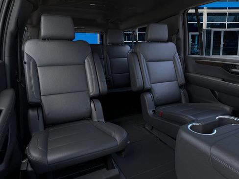 New 2026 Chevrolet Suburban LT w/ Comfort Package image 19